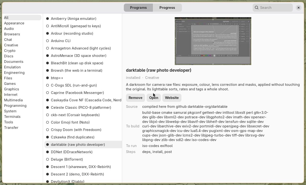 Copal Apps: shelves on the left, the list of programs in the middle, and darktable in full on the right with its picture, description, and build dependencies.